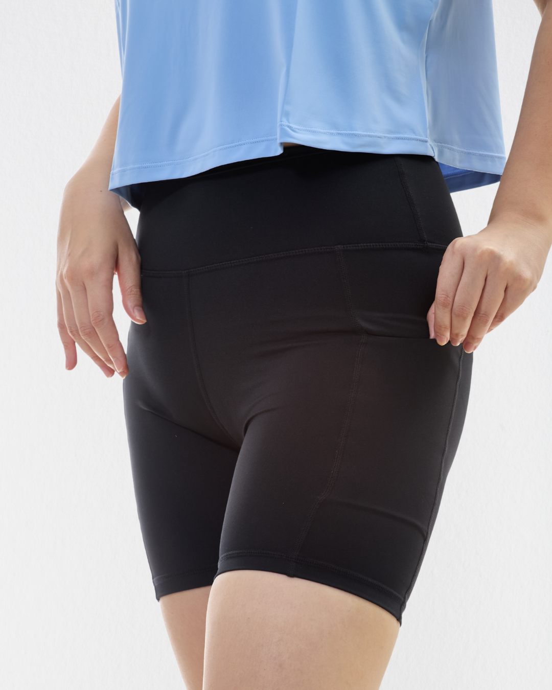 Pocket Shorts 6" in Eclipse