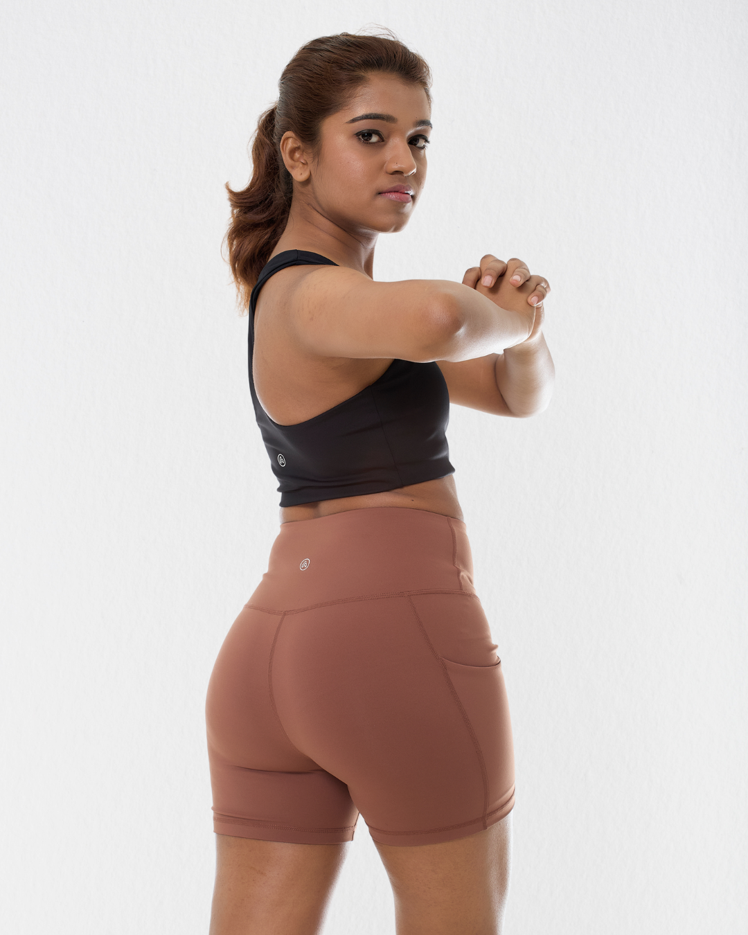 Pocket Shorts 4" in Dune