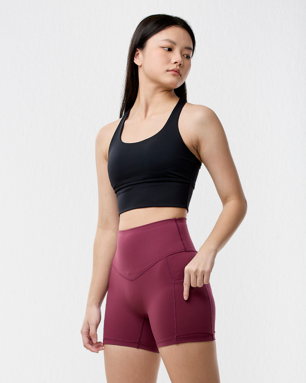 Pocket Shorts 4" in Mulberry
