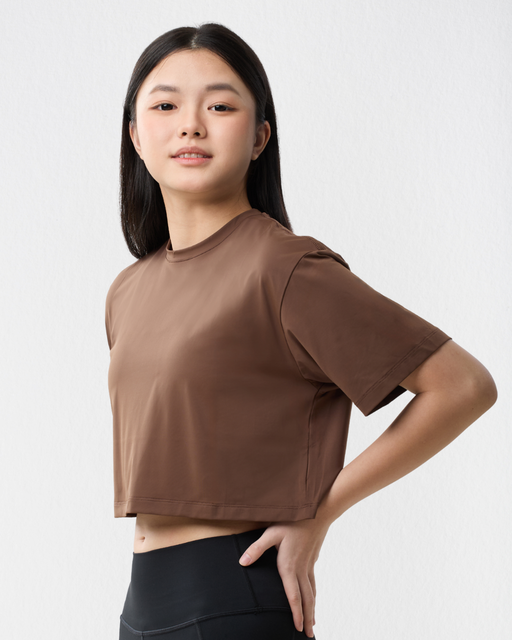 Essential Crop Tee in Mocha