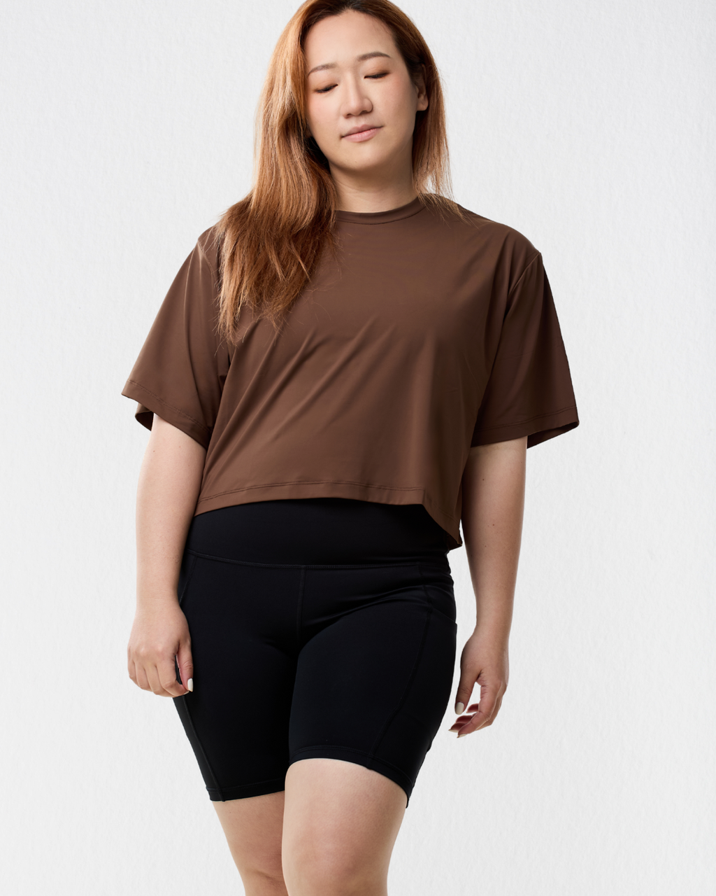 Essential Crop Tee in Mocha